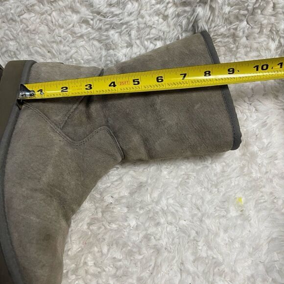 UGG Women's Gray Suede Boots side zipper wool lining SZ9 - Picture 10 of 13